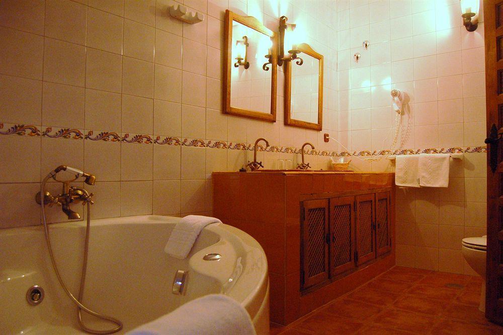 Posada De Jose Mª El Tempranillo Alameda Exterior photo
